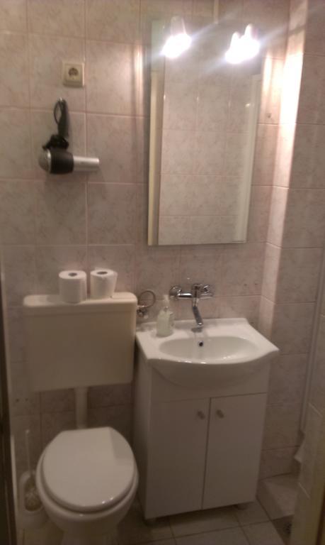 Apartments & Rooms Korzo Славонски брод Стая снимка