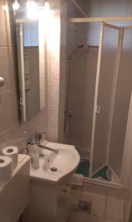 Apartments & Rooms Korzo Славонски брод Стая снимка