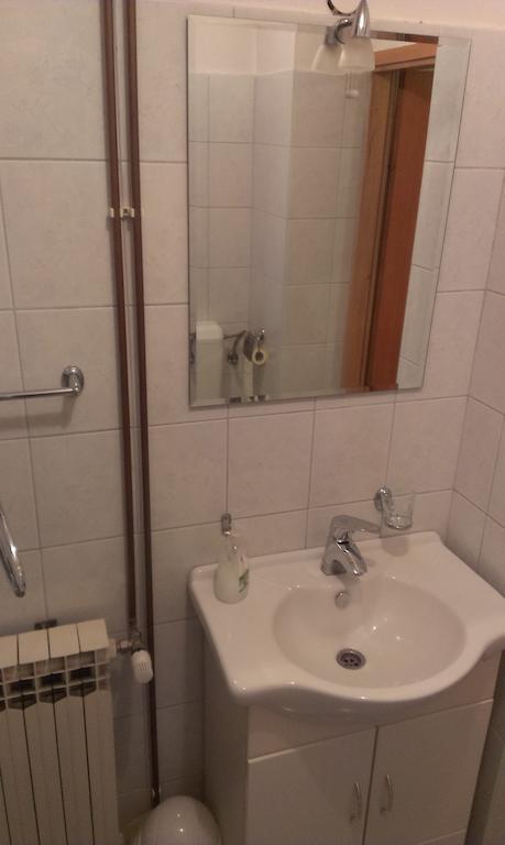 Apartments & Rooms Korzo Славонски брод Стая снимка